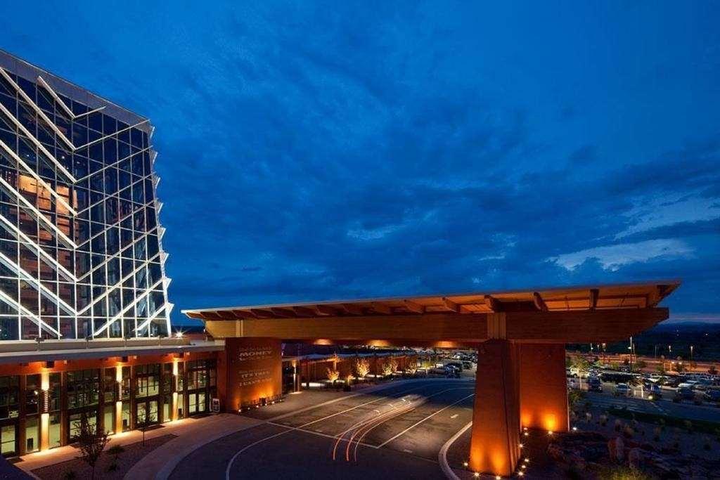 อิสเลตา รีสอร์ต แอนด์ กาสิโน Hotel แอลบูเคอร์คี ภายนอก รูปภาพ
